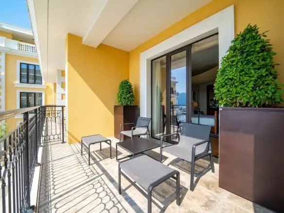 Dvosoban stan 178 m² – Tivat — fotografija 16