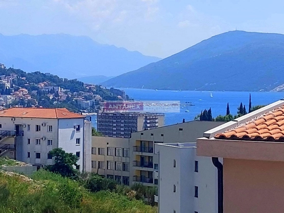 Dvosoban stan u Igalu