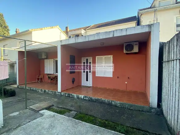 Kuća blizu mora u Igalu