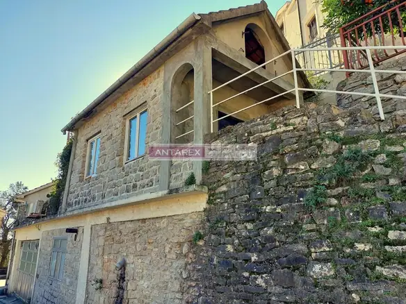 Kamena kuća u Herceg Novom