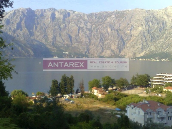 Plac u Stolivu