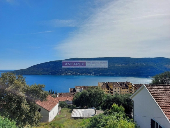 Kuća za dovršetak na Toploj