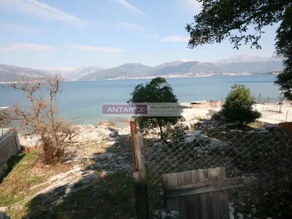 Urbanizovani plac uz more u Krašićima