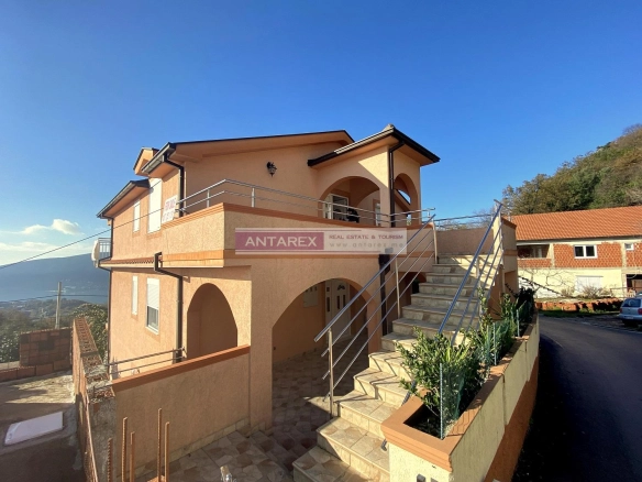 Kuća sa panoramskim pogledom na more