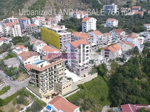 Urbanizovan plac u Bečićima
