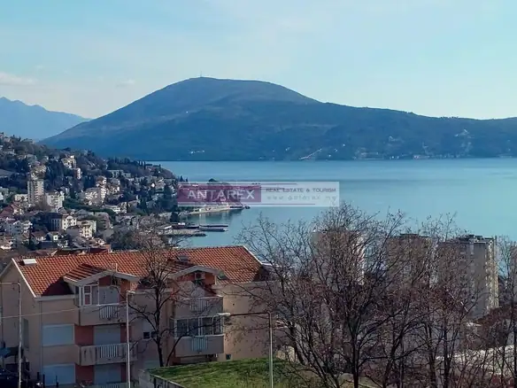 Dvosoban stan u naselju Gomila