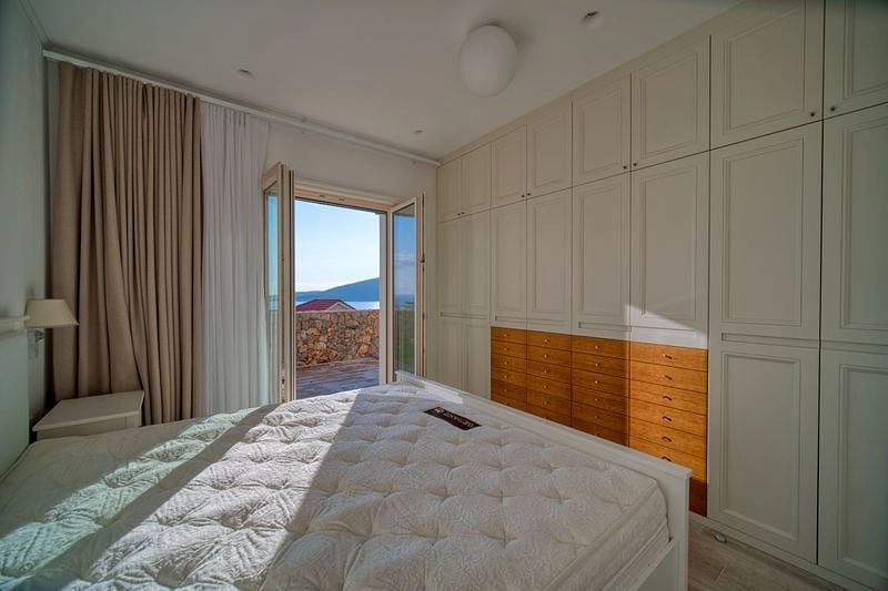 Dvosoban-stan-sa-terasom-u-Marina-Village-Lustica-8 Dvosoban stan 79 m² – Luštica — fotografija 9