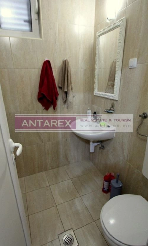 Dvosoban-stan-sa-terasom-na-Toploj-Herceg-Novi-8 Dvosoban stan 76 m² – Topla, Herceg Novi — fotografija 9
