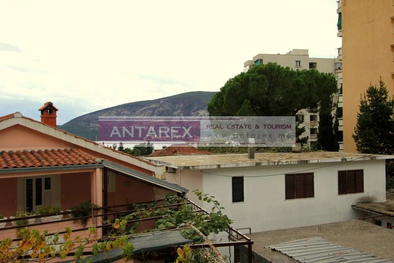 Dvosoban-stan-sa-terasom-na-Toploj-Herceg-Novi-9 Dvosoban stan 76 m² – Topla, Herceg Novi — fotografija 10