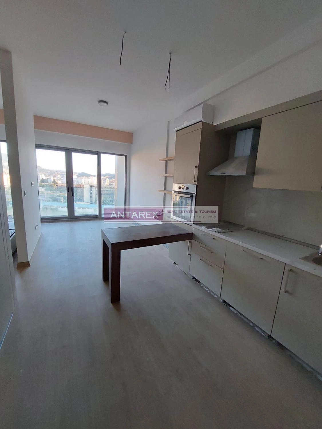Garsonjera-u-novom-stambenom-kompleksu-Bar-8 Garsonjera 28 m² – Bar — fotografija 9