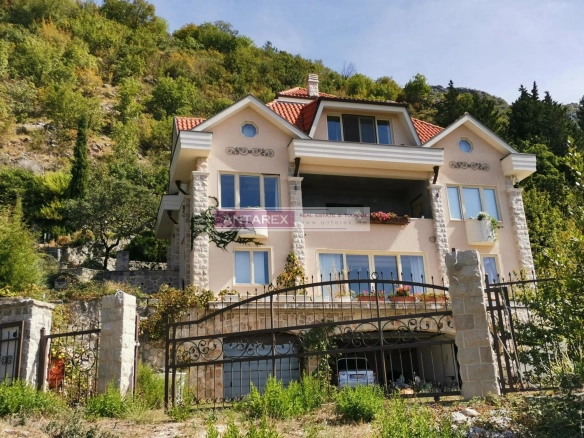 Kuća 392 m² – Sveti Stefan, Budva — fotografija 18