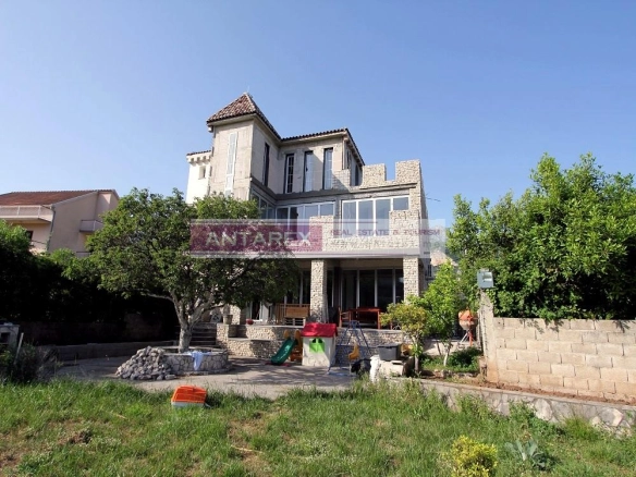 Kuća u izgradnji na Topli