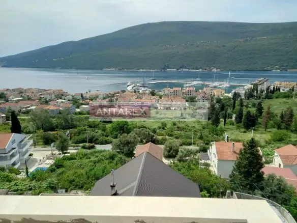 Jednosoban stan sa pogledom na more
