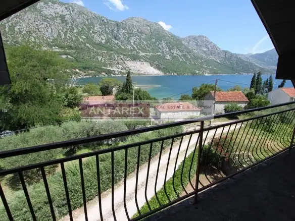 Kuća – Koštanjica, Kotor — fotografija 17