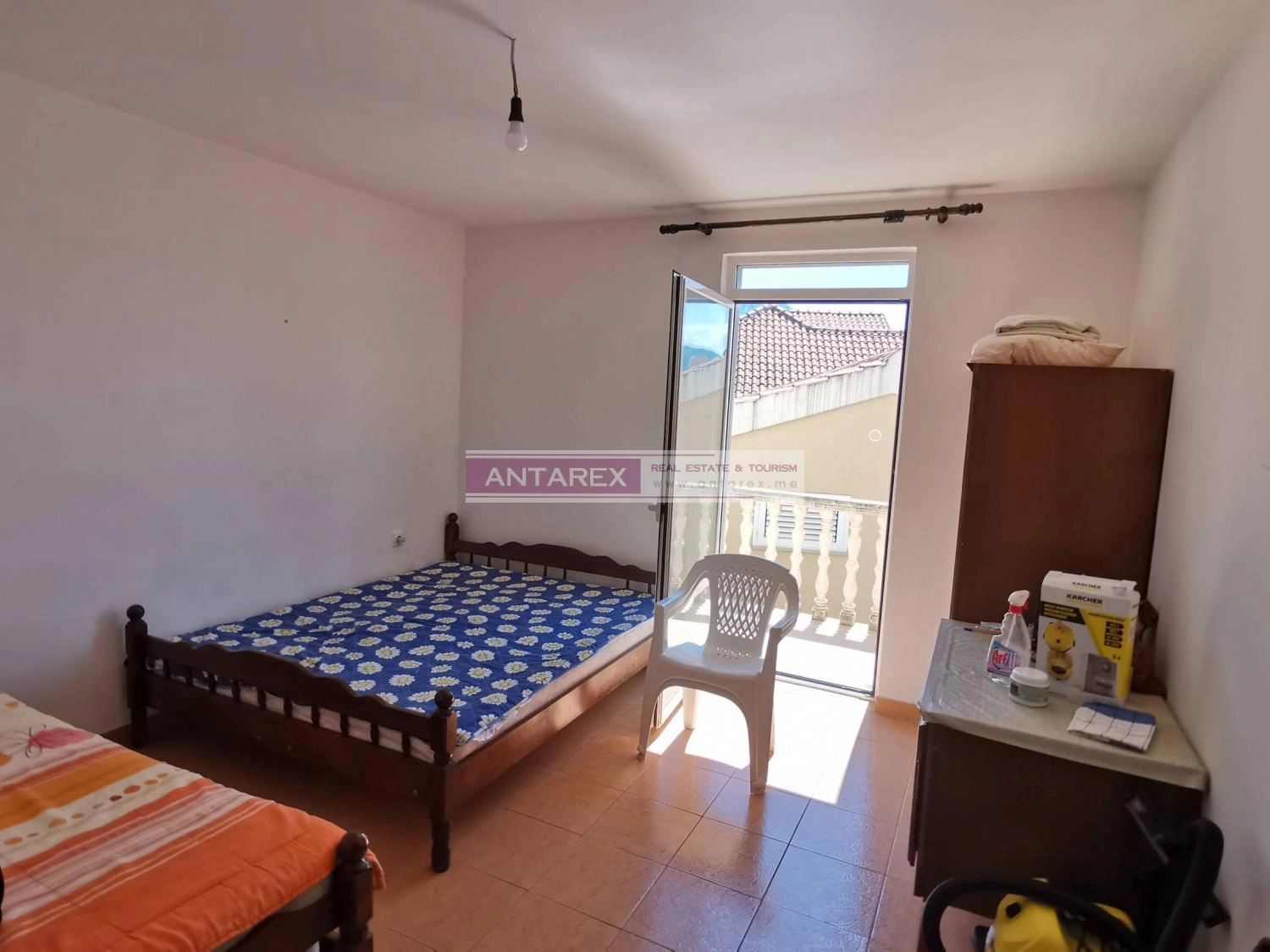 Kuca-sa-apartmanima-i-pogledom-na-more-u-Petrovcu-Budva-3 Kuća 323 m² – Petrovac, Budva — fotografija 4