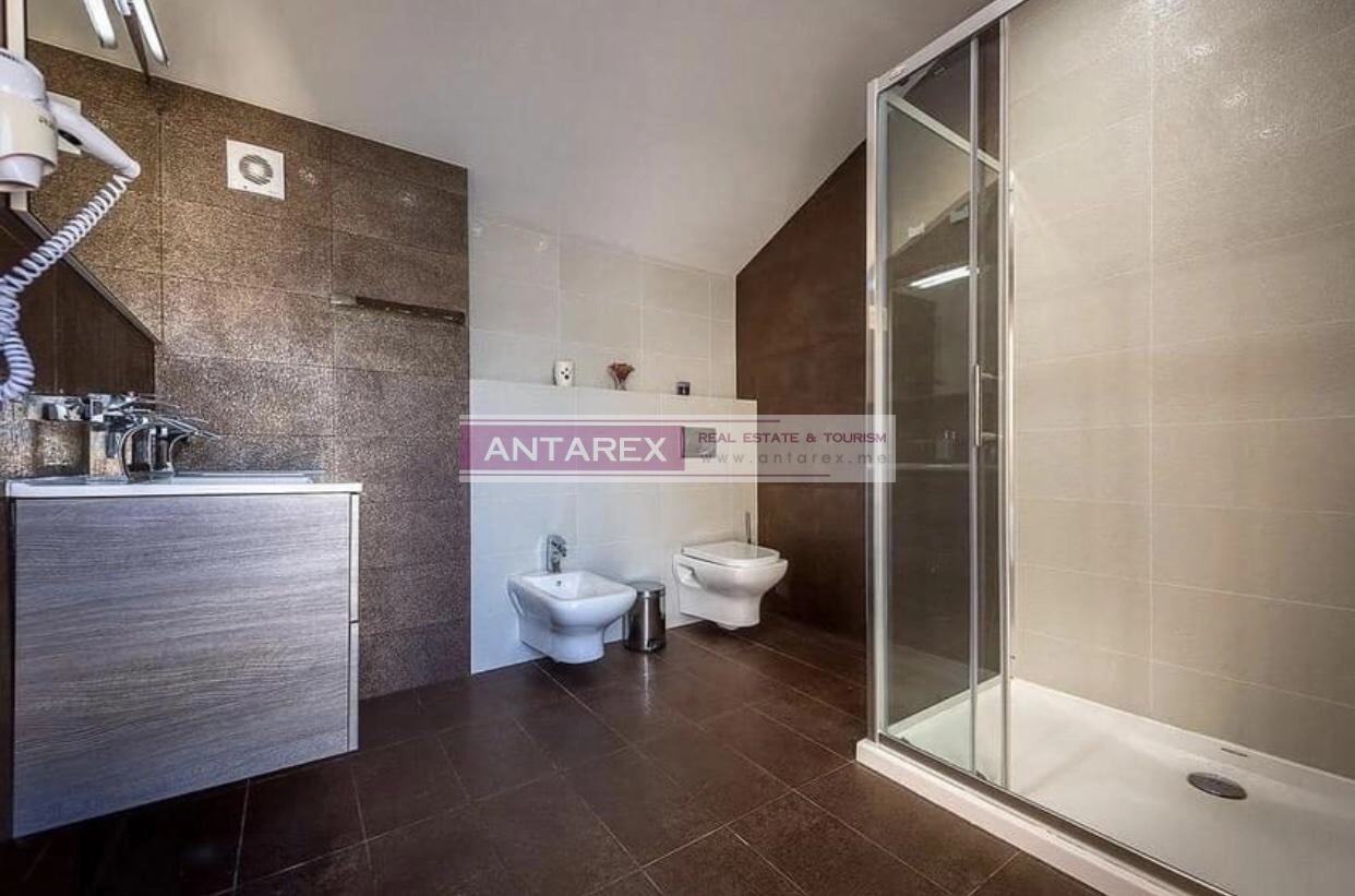 Kuća 298 m² – Krašići, Tivat — fotografija 12