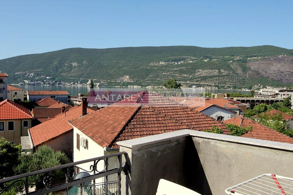 Kuca-sa-apartmanima-i-pogledom-na-more-u-Igalu-Herceg-Novi-13 Kuća 130 m² – Igalo, Herceg Novi — fotografija 14