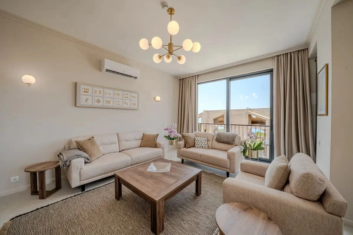 Vila-sa-bazenom-i-pogledom-na-more-Rezevici-Budva-5 Kuća 223 m² – Reževići, Budva — fotografija 6