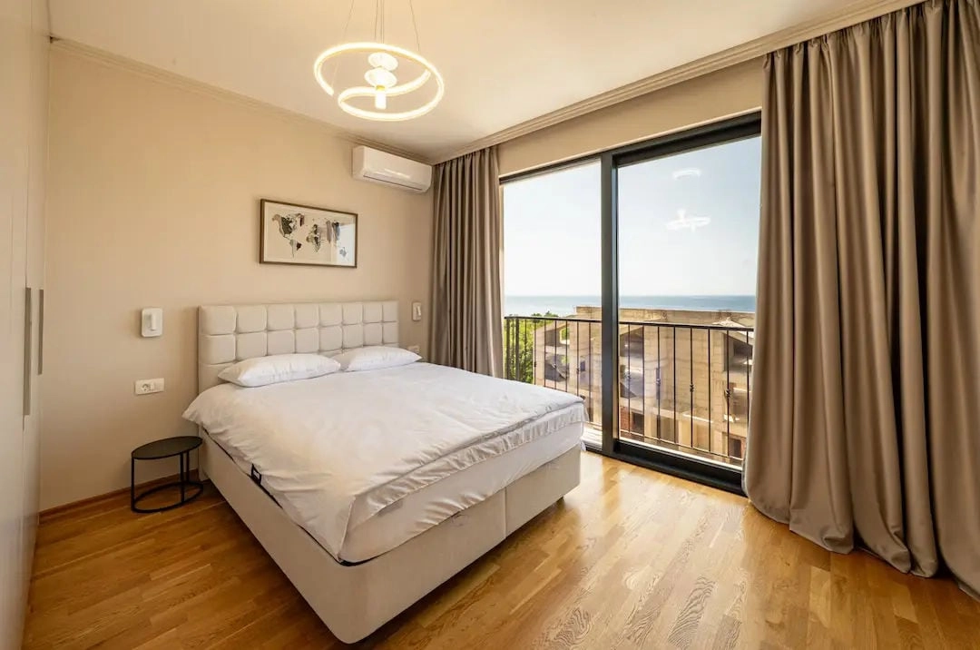 Vila-sa-bazenom-i-pogledom-na-more-Rezevici-Budva-14 Kuća 223 m² – Reževići, Budva — fotografija 15