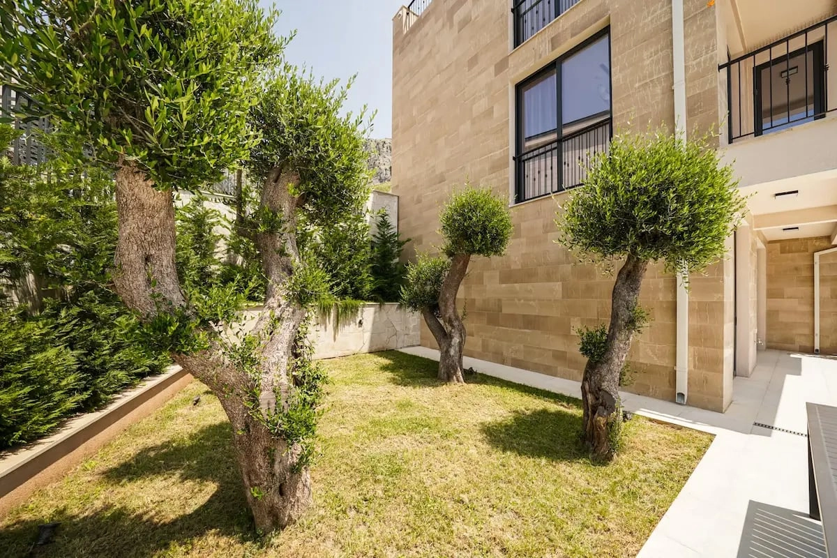 Vila-sa-bazenom-i-pogledom-na-more-Rezevici-Budva-18 Kuća 223 m² – Reževići, Budva — fotografija 19