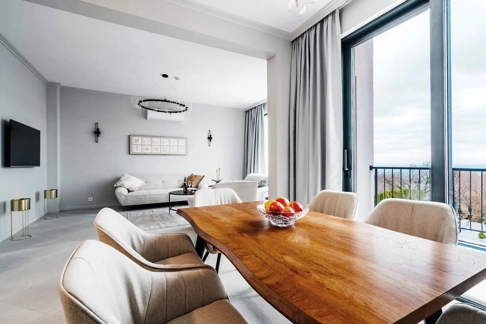 Vila-sa-bazenom-u-Rezevicima-Budva-7 Kuća 220 m² – Reževići, Budva — fotografija 8