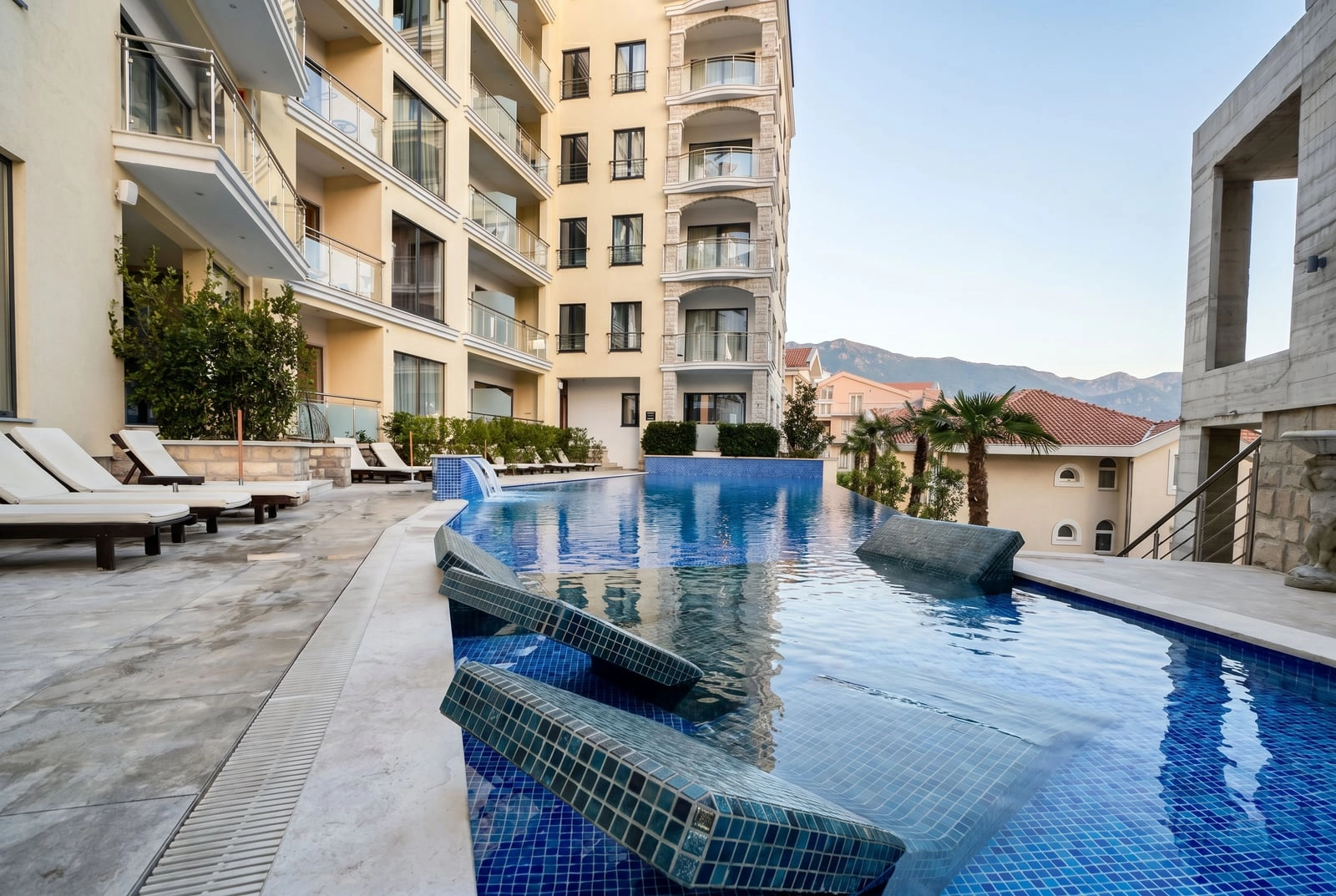 Dvosoban-stan-u-kompleksu-MonteDreams-Becici-Budva-2 Izdavanje: Dvosoban stan 79 m² – Bečići, Budva — fotografija 3