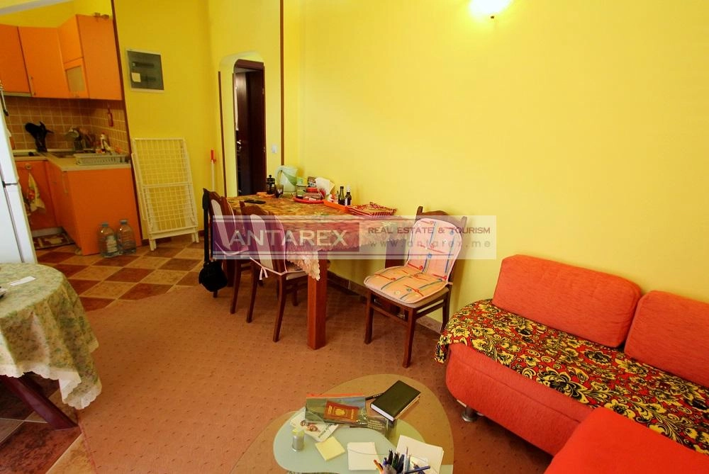 Jednosoban-stan-sa-pogledom-na-more-u-Igalu-Herceg-Novi-4 Jednosoban stan 42 m² – Igalo, Herceg Novi — fotografija 5