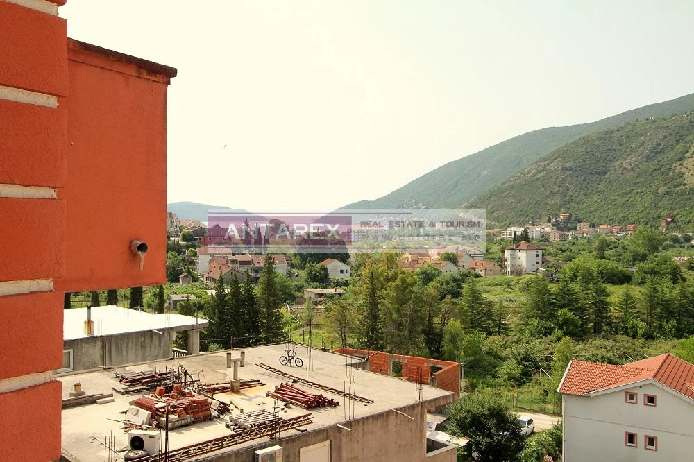 Jednosoban-stan-sa-pogledom-na-more-u-Igalu-Herceg-Novi-18 Jednosoban stan 42 m² – Igalo, Herceg Novi — fotografija 19