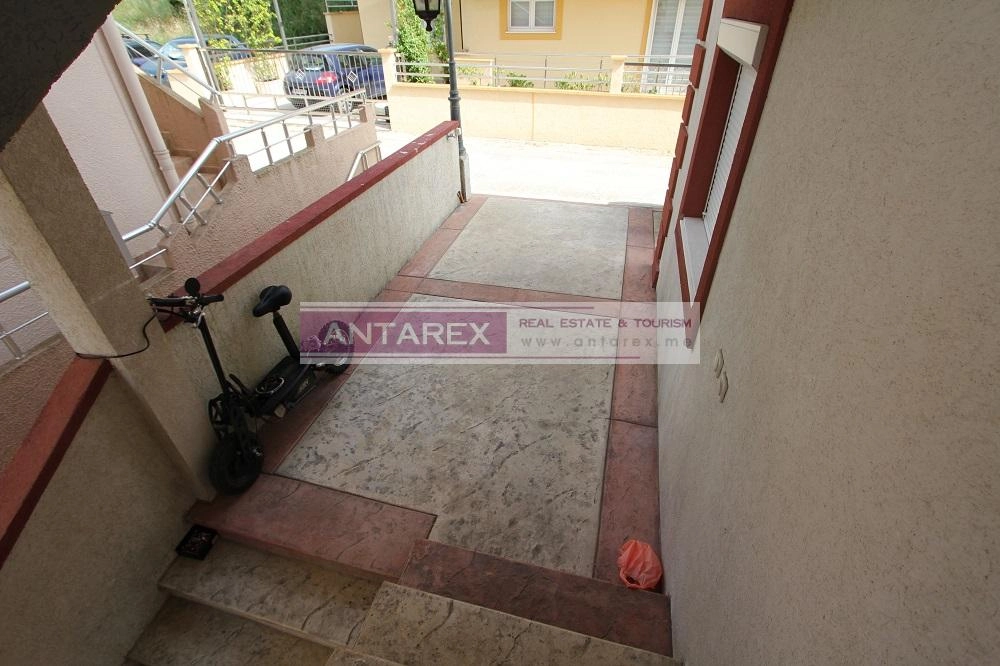 Jednosoban-stan-sa-pogledom-na-more-u-Igalu-Herceg-Novi-19 Jednosoban stan 42 m² – Igalo, Herceg Novi — fotografija 20