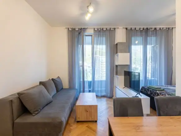 Izdavanje: Stan 33 m² – Bečići, Budva — fotografija 3