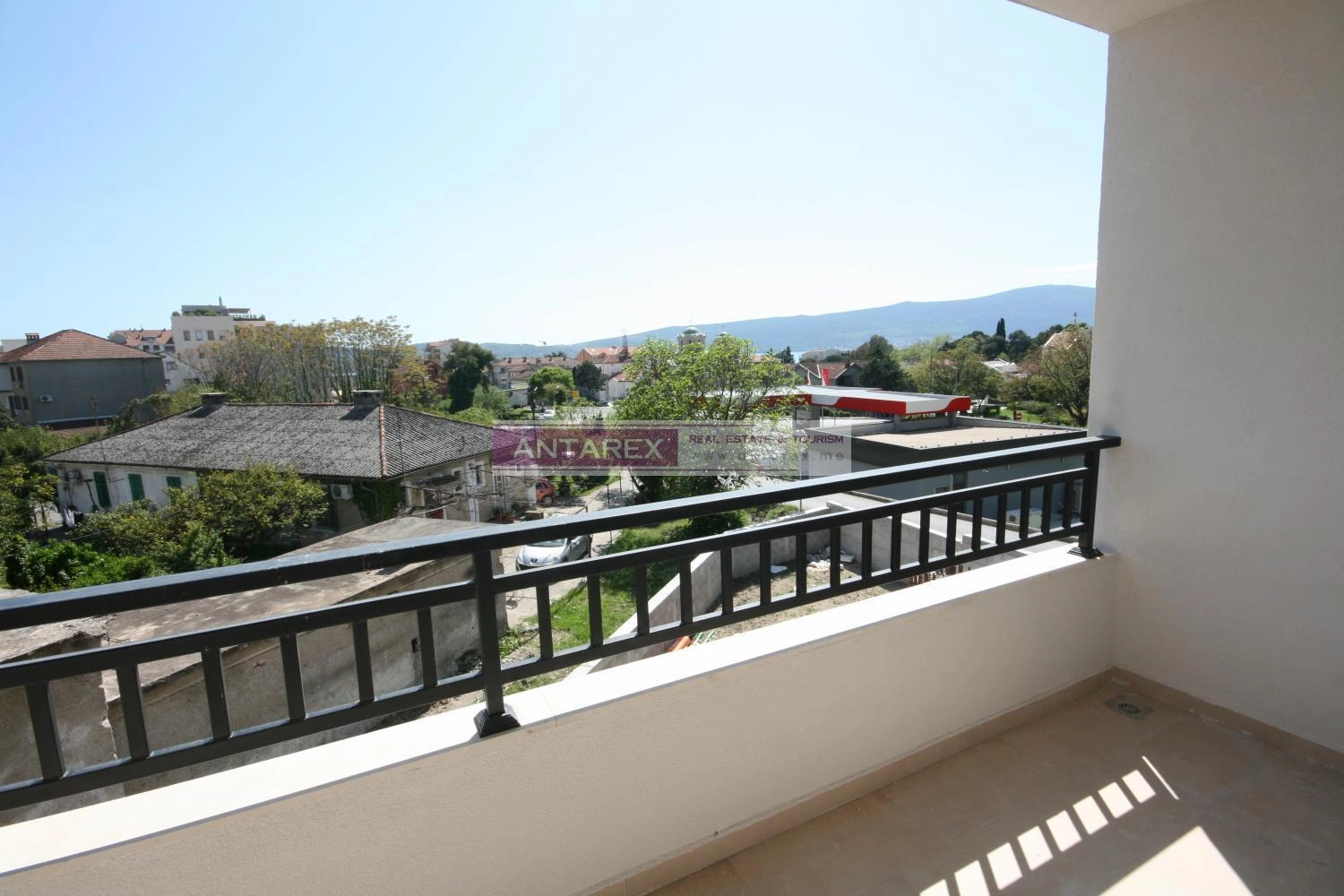 Trosoban-penthaus-u-novogradnji-Tivat-4 Trosoban stan 217 m² – Tivat — fotografija 5