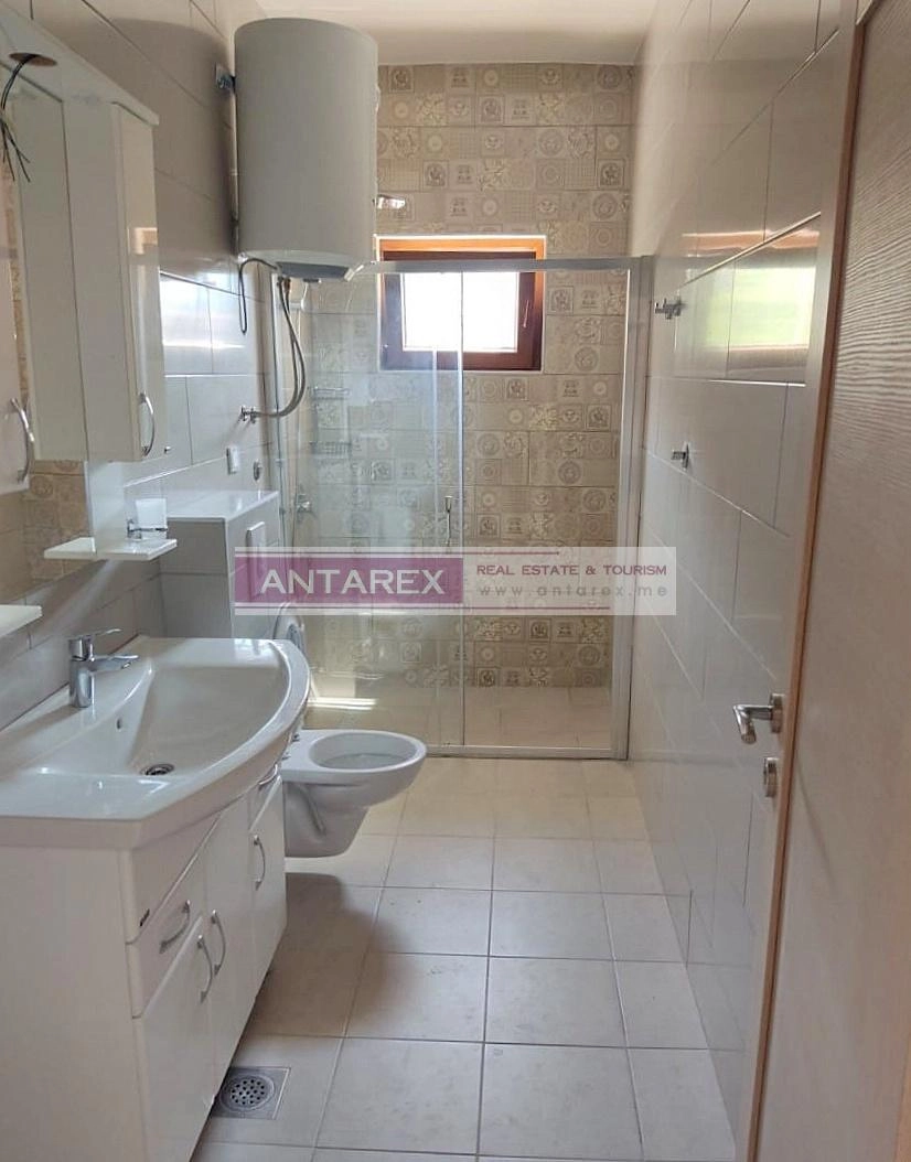 Trosoban-penthaus-u-novogradnji-Tivat-6 Trosoban stan 217 m² – Tivat — fotografija 7