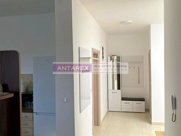 Trosoban stan 217 m² – Tivat — fotografija 8