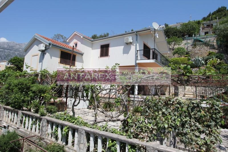 Kuca-blizu-mora-u-Zeleniki-Herceg-Novi-1 Kuća 130 m² – Zelenika, Herceg Novi — fotografija 2