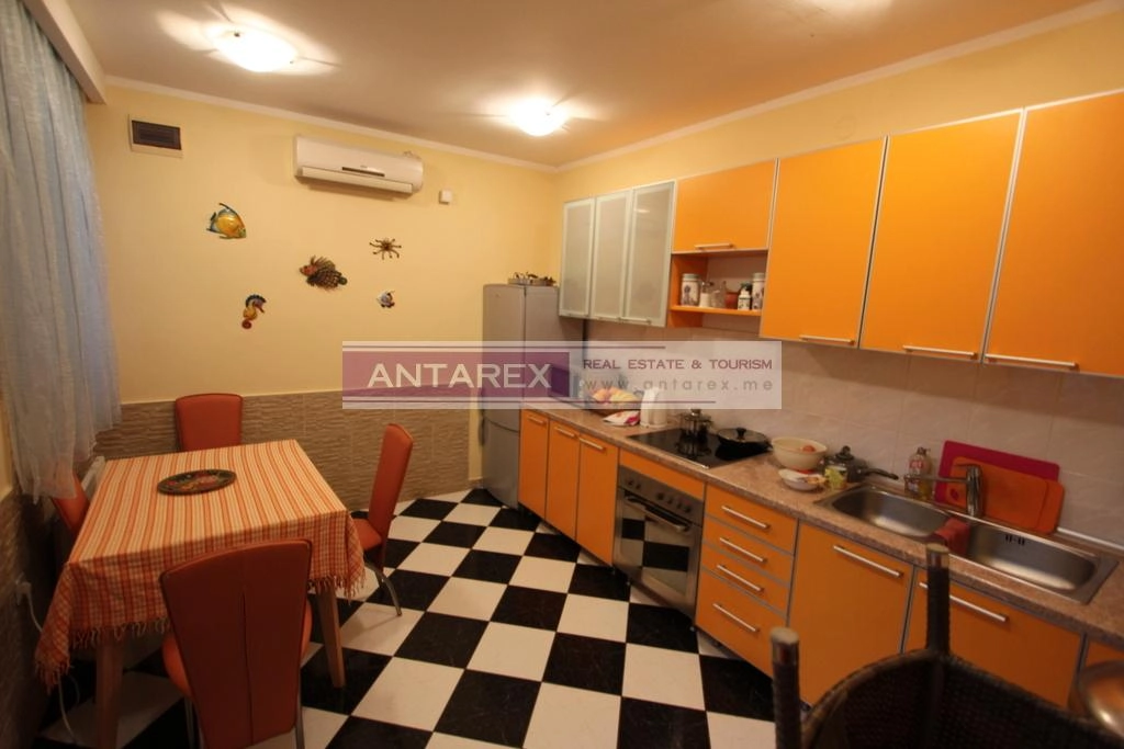 Kuca-blizu-mora-u-Zeleniki-Herceg-Novi-10 Kuća 130 m² – Zelenika, Herceg Novi — fotografija 11
