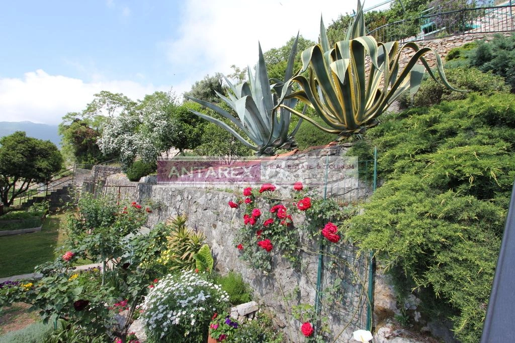 Kuca-blizu-mora-u-Zeleniki-Herceg-Novi-14 Kuća 130 m² – Zelenika, Herceg Novi — fotografija 15
