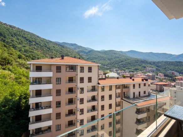 Dvosoban stan 55 m² – Bečići, Budva — fotografija 11