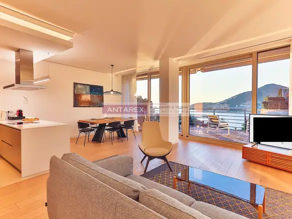 Trosoban stan 195 m² – Budva — fotografija 3