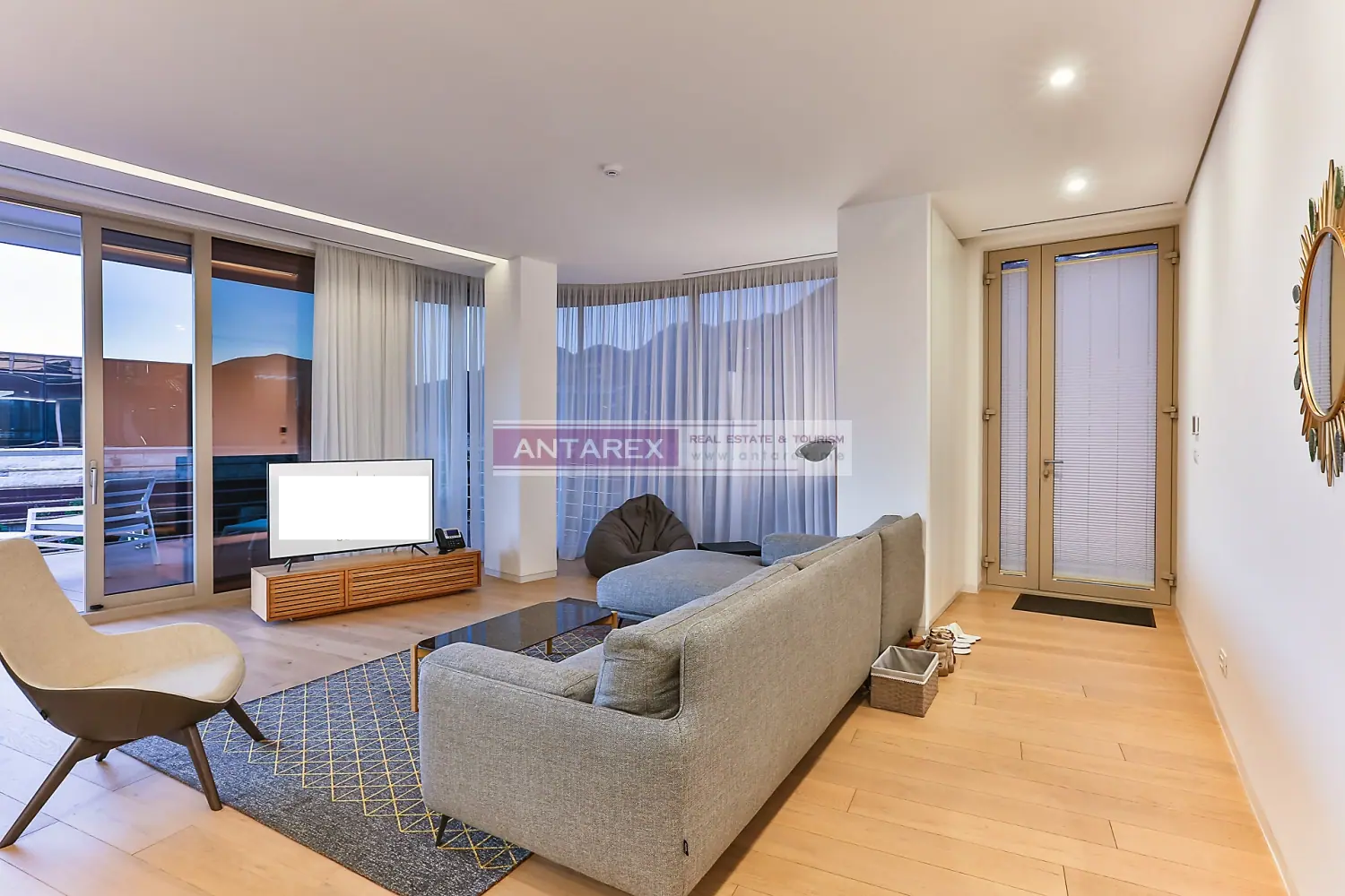 Trosoban-stan-u-kompleksu-Dukley-Gardens-Budva-4 Trosoban stan 195 m² – Budva — fotografija 5