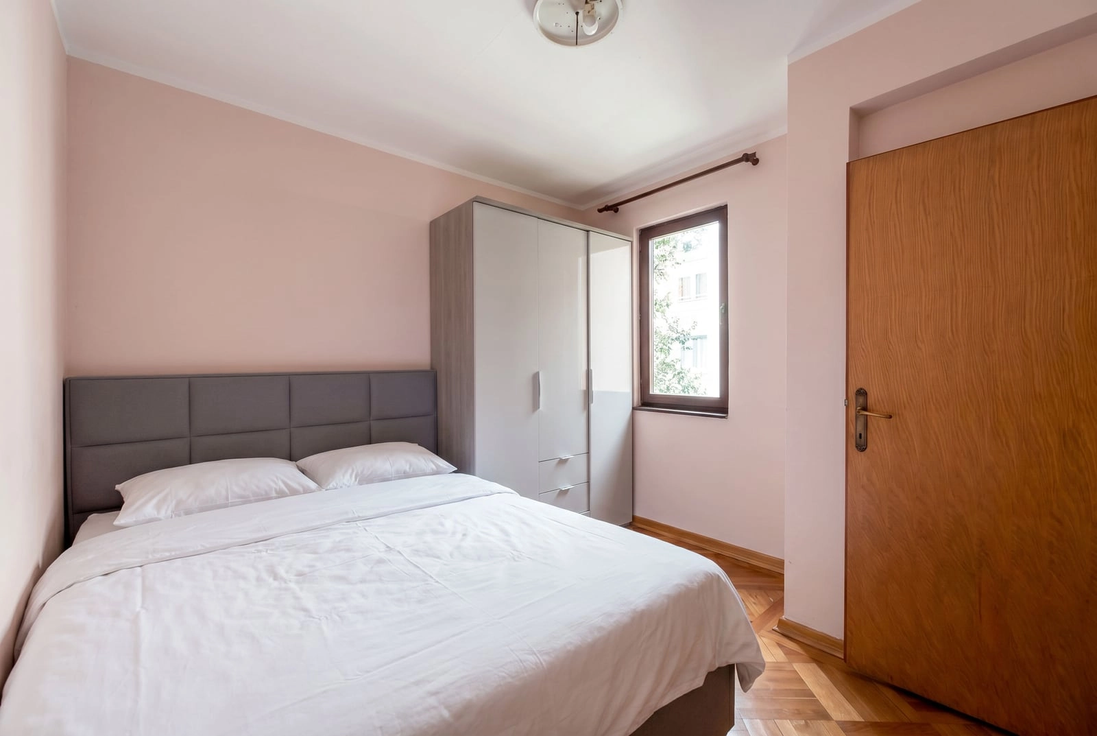 Dvosoban-stan-sa-terasom-i-pogledom-na-more-Budva-6 Dvosoban stan 56 m² – Budva — fotografija 7