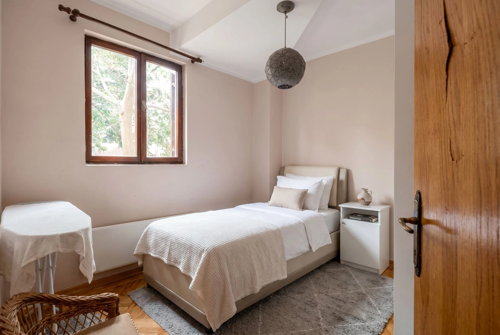 Dvosoban-stan-sa-terasom-i-pogledom-na-more-Budva-8 Dvosoban stan 56 m² – Budva — fotografija 9