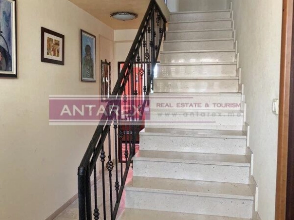 Kuća 280 m² – Tivat — fotografija 3