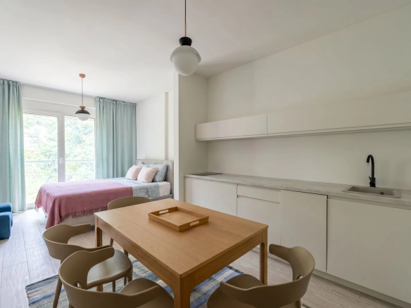 Izdavanje: Stan 33 m² – Bečići, Budva — fotografija 2