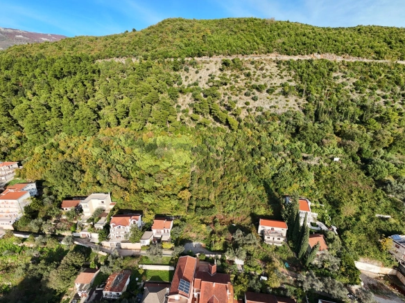 Plac 1.967 m² – Podkošljun, Budva — fotografija 10