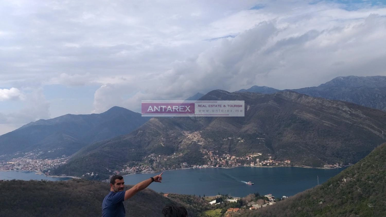 Plac-sa-pogledom-na-more-u-Gornjoj-Lastvi-Tivat Plac sa pogledom na more u Gornjoj Lastvi