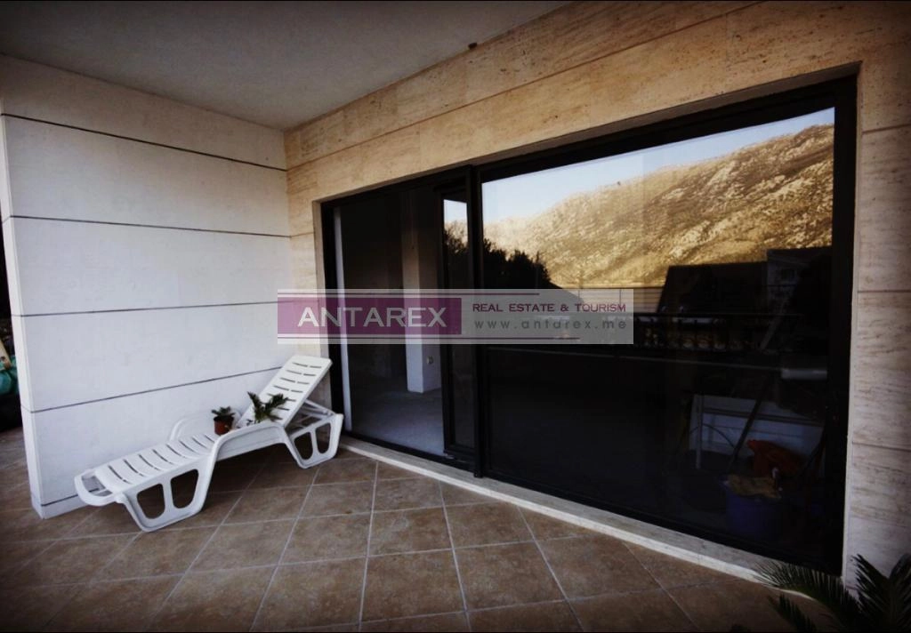 Trosoban stan 124 m² – Stoliv, Kotor — fotografija 4