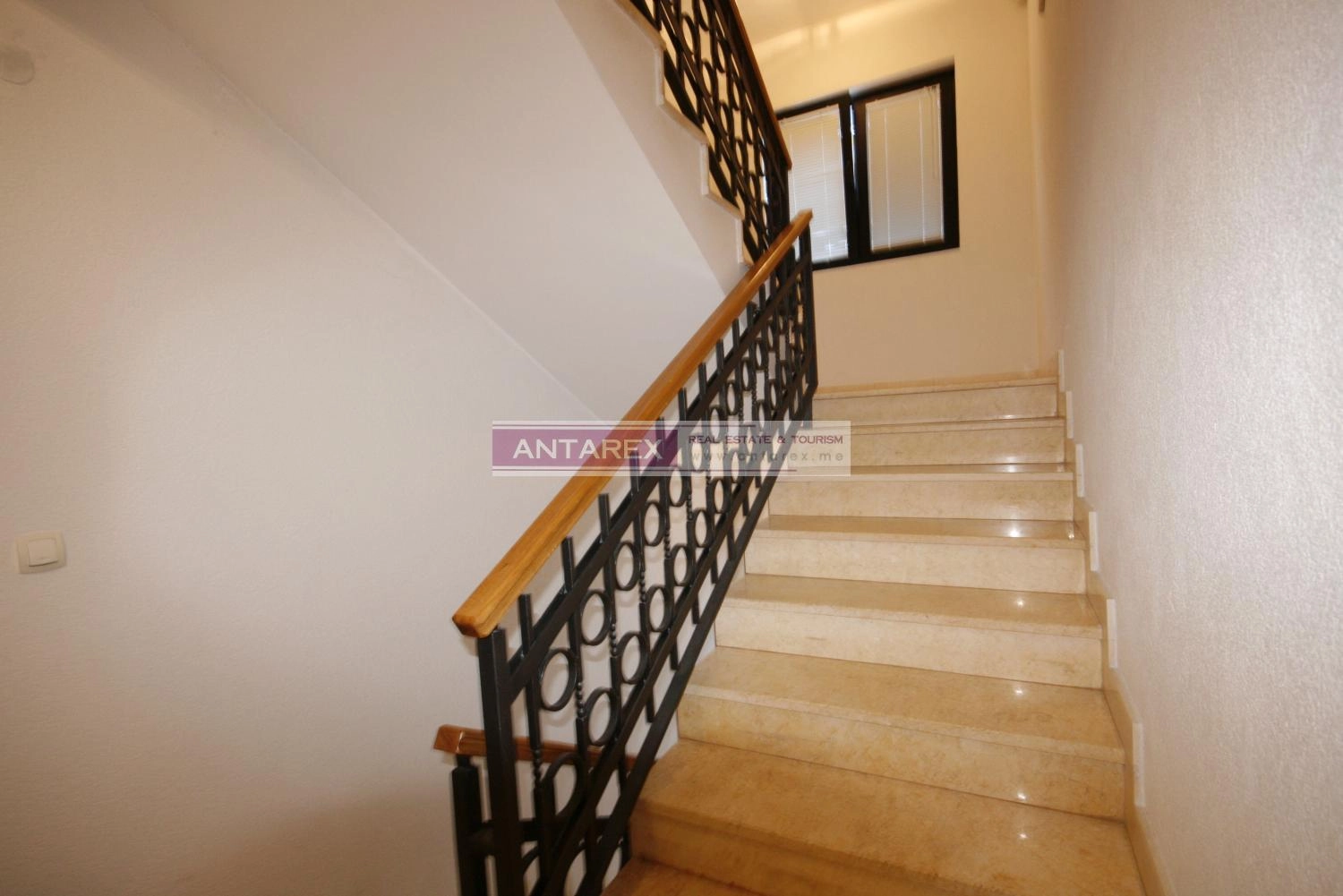 Trosoban stan 124 m² – Stoliv, Kotor — fotografija 5