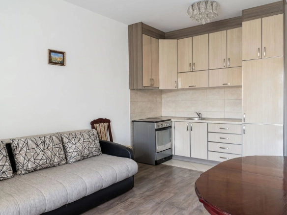 Izdavanje: Dvosoban stan 59 m² – Budva — fotografija 4