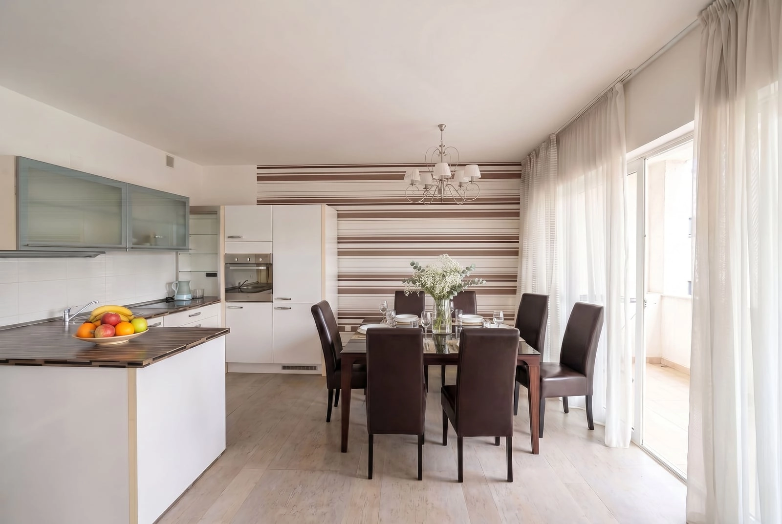 Trosoban-stan-s-pogledom-na-more-u-Kumboru-Herceg-Novi-5 Trosoban stan 102 m² – Kumbor, Herceg Novi — fotografija 6