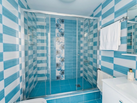 Trosoban stan 102 m² – Kumbor, Herceg Novi — fotografija 13
